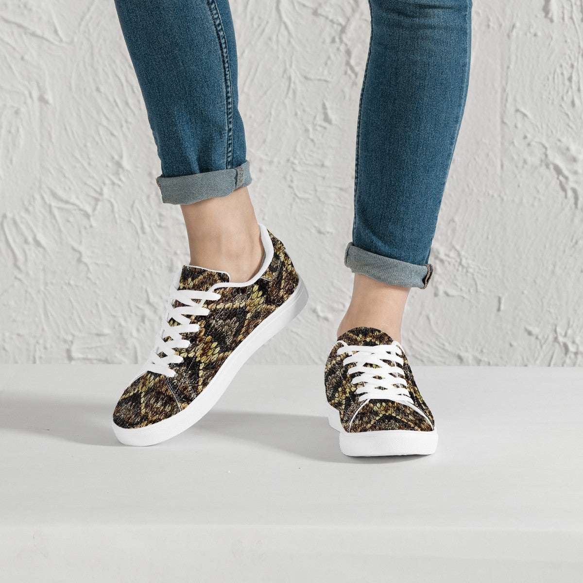 Old Geezer Rattler Low-Top Synthetic Leather Sneakers - White