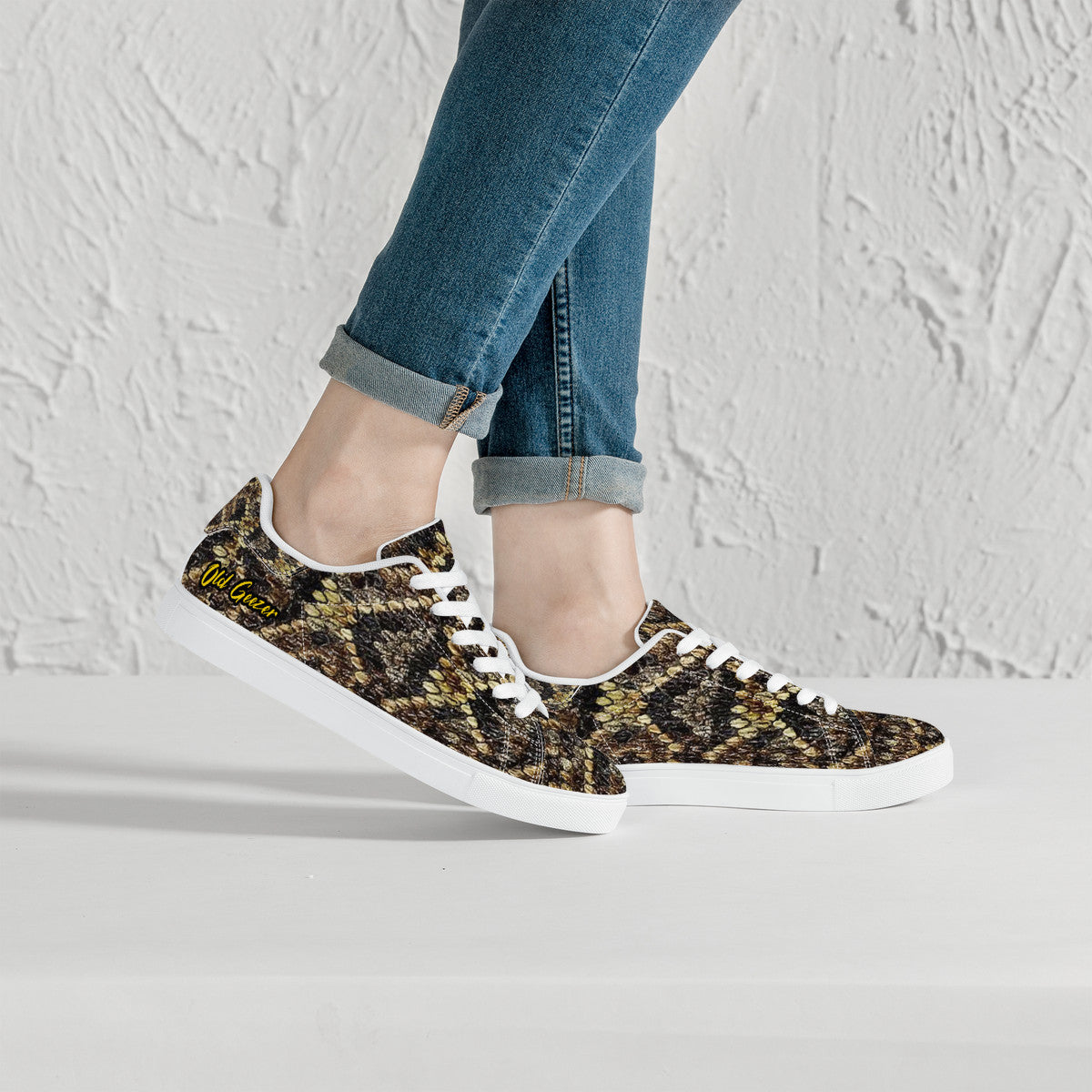 Old Geezer Rattler Low-Top Synthetic Leather Sneakers - White